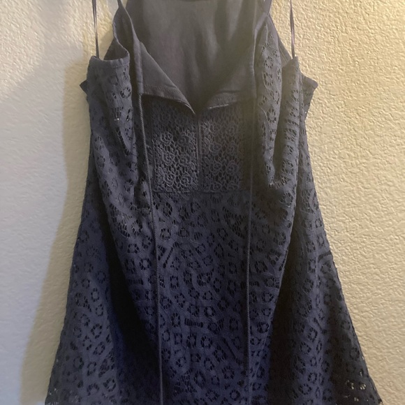 Romeo & Juliette lace tassel ties tank navy medium - Picture 7 of 11